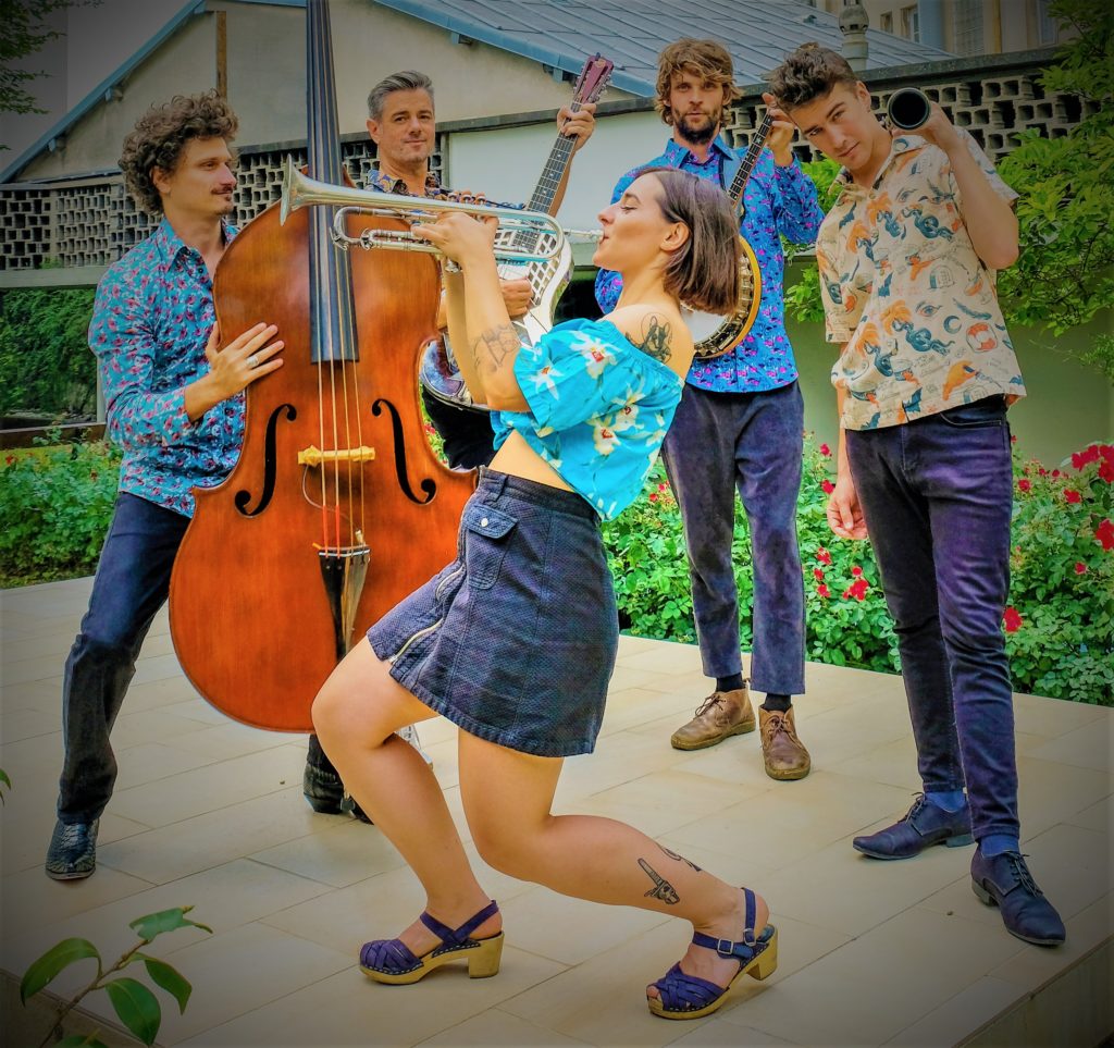 Mama Shakers